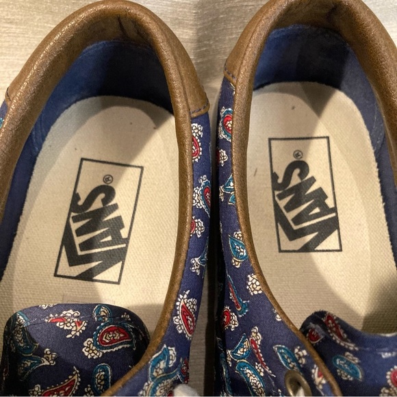 VANS OFF THE WALL Sz 8 Paisley Design Lace Up Rubber Soles Comfort Sneakers - Picture 4 of 12